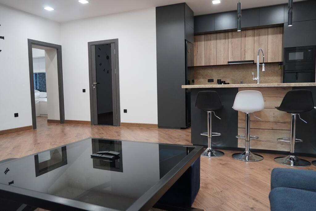 Lovely, Newly Remodeled Apartment In Yerevan! Exteriér fotografie
